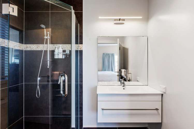 1/32E Ohuirehe Road Coastlands_22