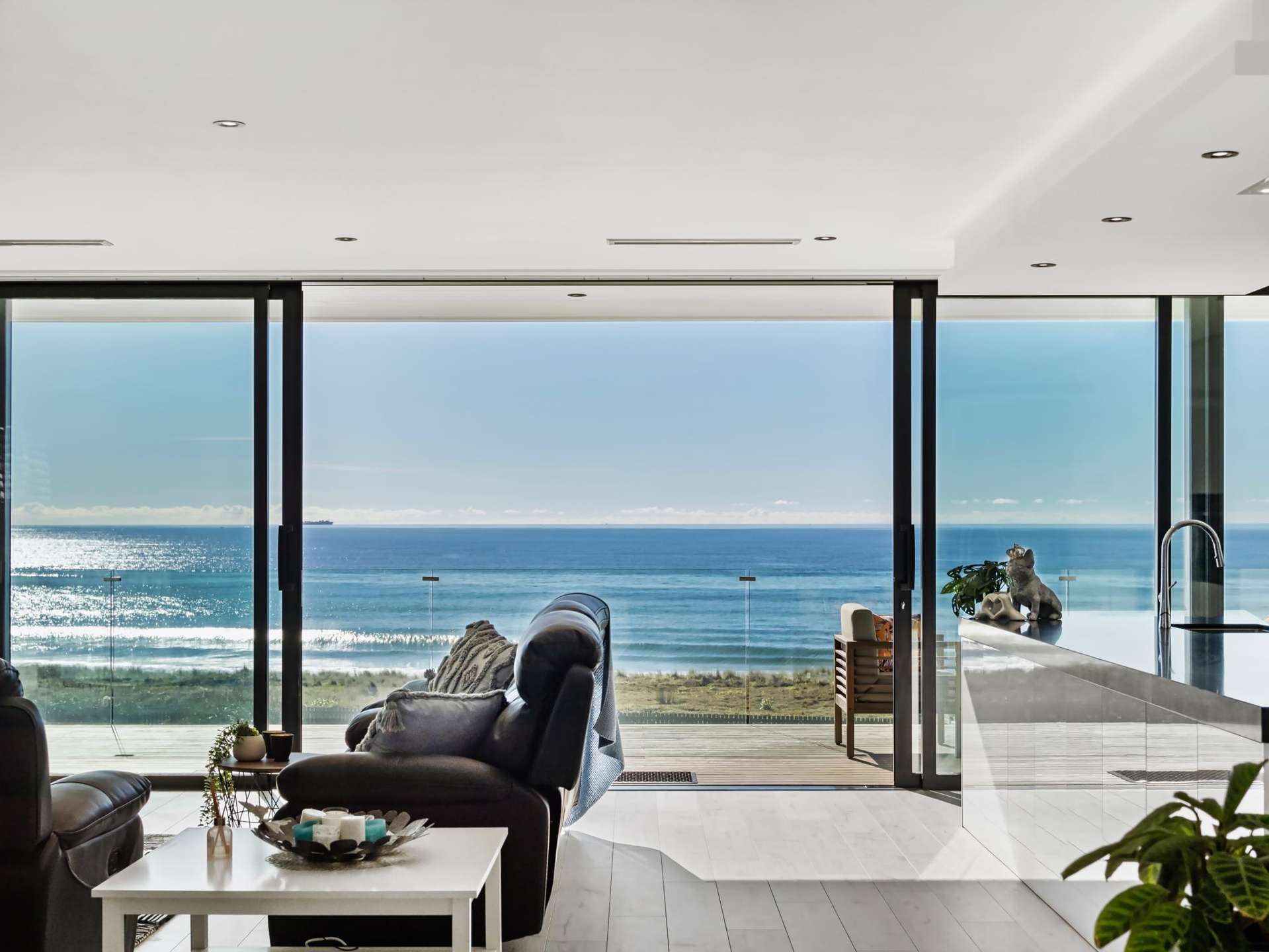 207 Papamoa Beach Road Papamoa_0