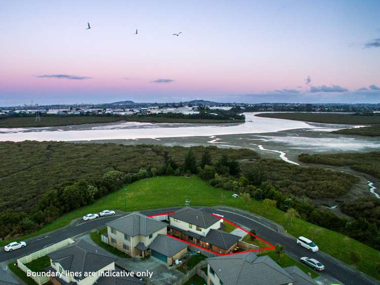 12 Riverglade Parkway Te Atatu South_1