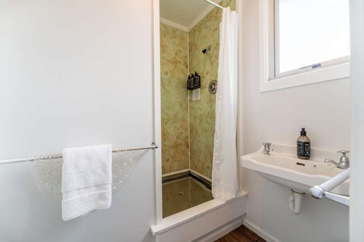 83 Bledisloe Street Kurow_35