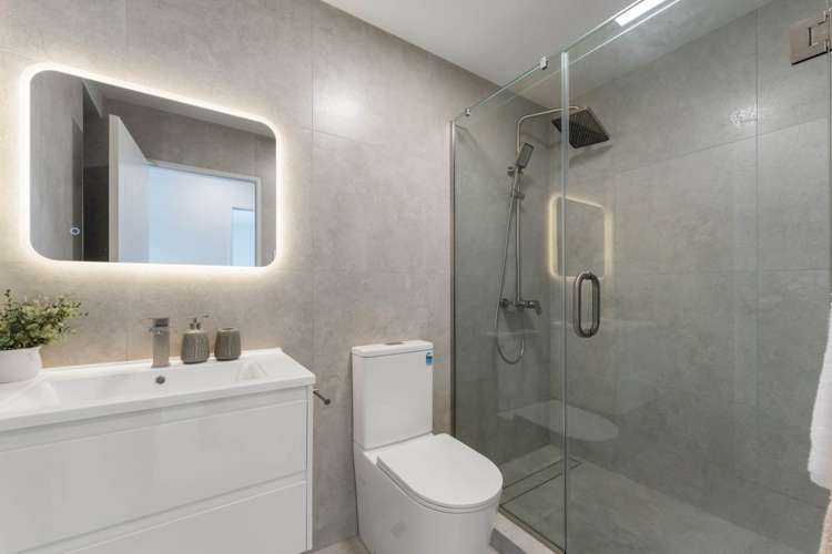 2C Coronation Street Belmont_12