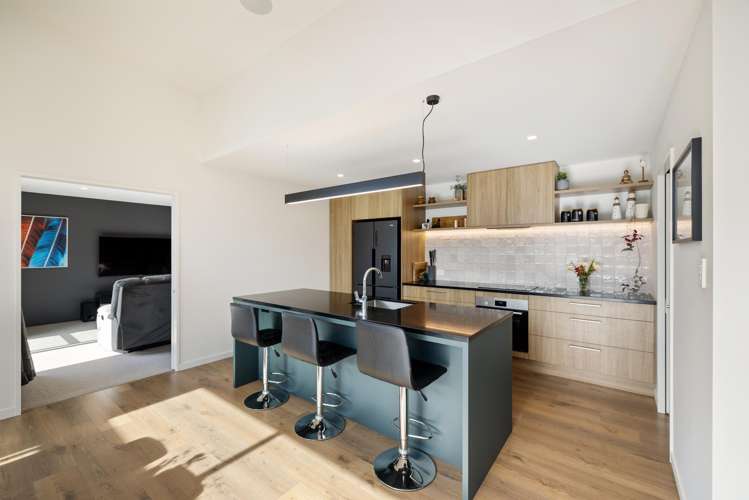 13 Russ Drive Lincoln_9