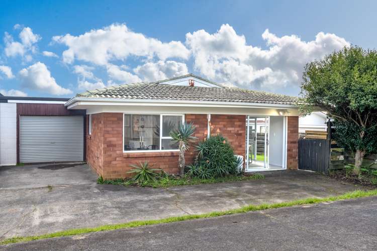 2/24 Highland Park Drive Highland Park_13