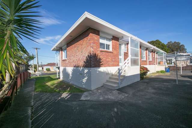 1/11 Karaka Street New Lynn_2