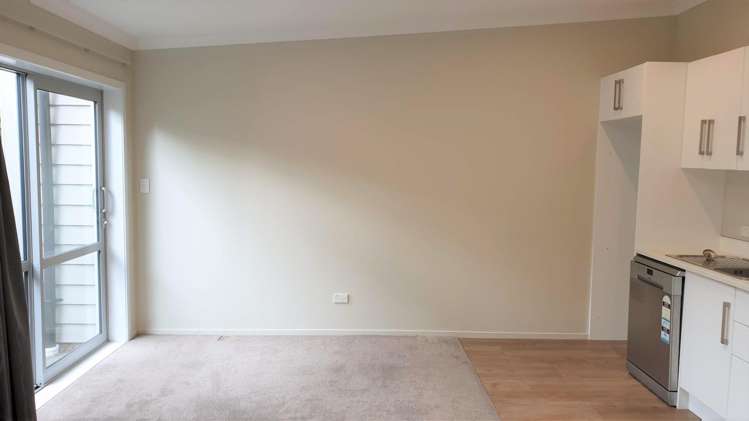 9/19 Collins Avenue 11538_8