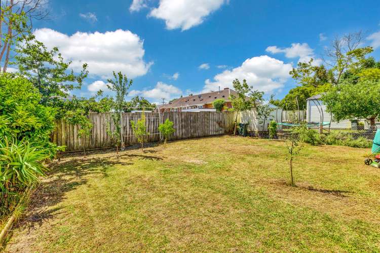 61 Smale Street Point Chevalier_14