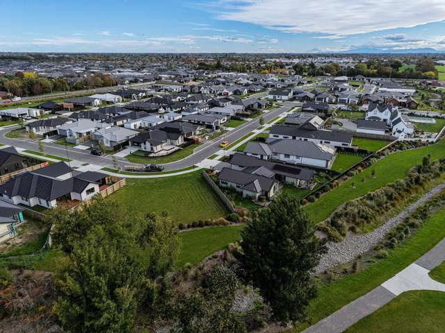 36 Inch Crescent Rangiora_1