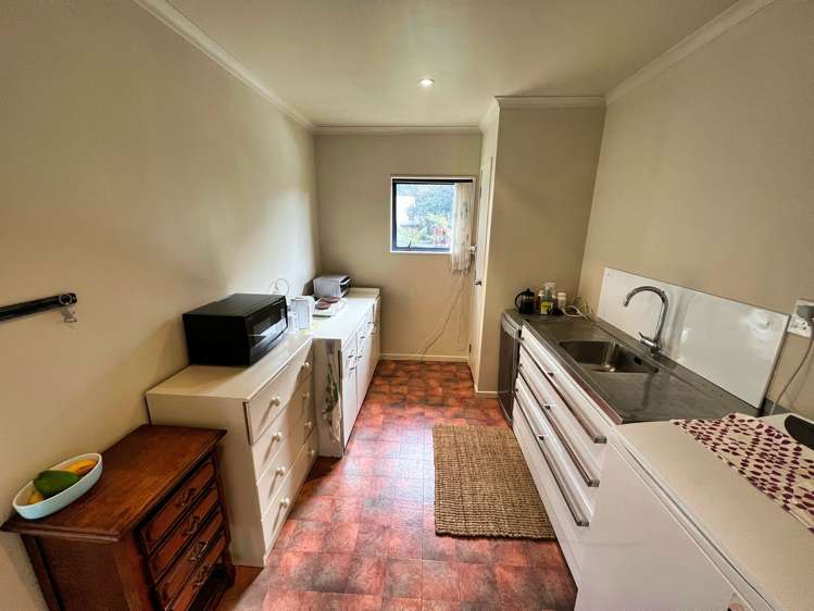 85c Woodglen Road Glen Eden_14