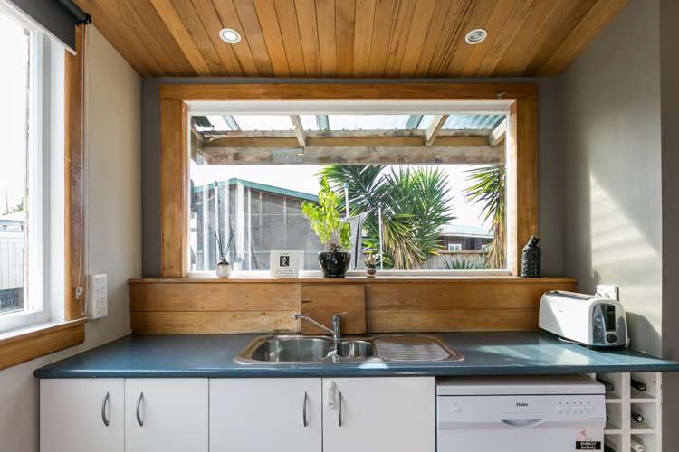 802 Lyell Street Akina_13