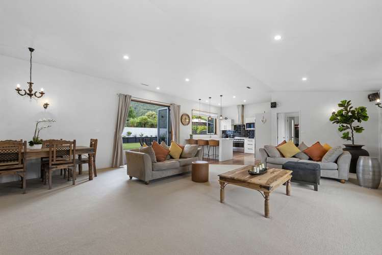 6 Paul Street Pukehangi_13