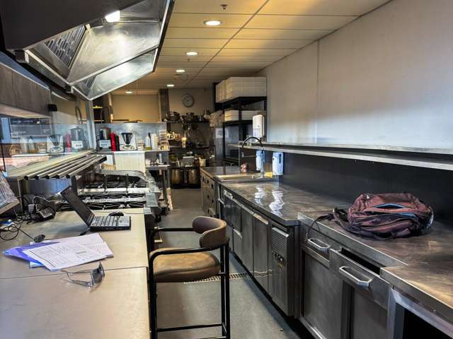 T4 | 231 Archers Road Wairau Valley_1