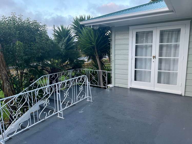 631 State highway 16 Kumeu_12