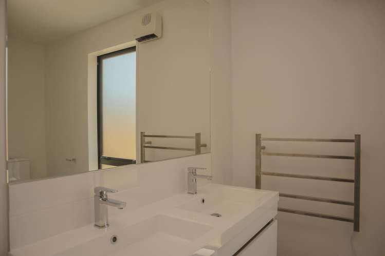 10A Hinau Crescent Kaiata_16