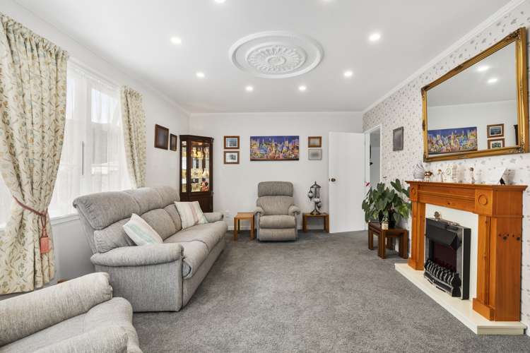 44 Churton Crescent Taita_5