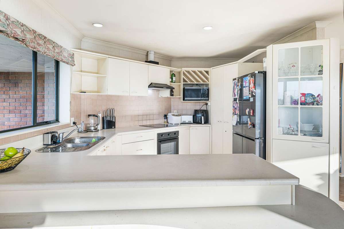 62 Rushgreen Avenue_3