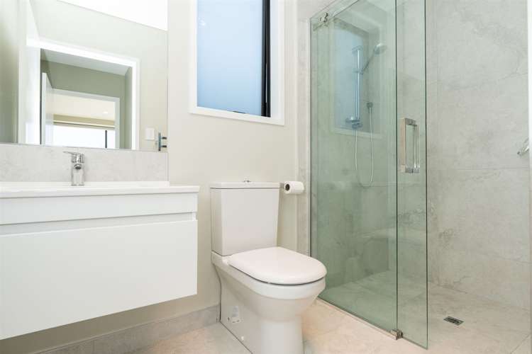 19 Trewern Avenue Chartwell_13