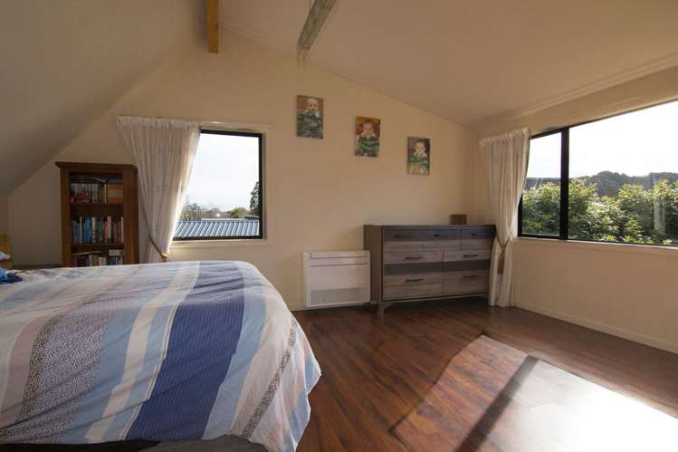 942 Kahikatea Flat Road Waitoki_5