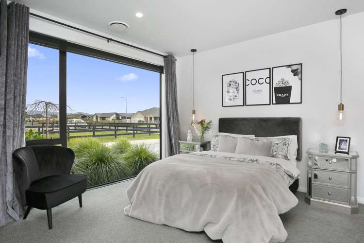 32 Alan Livingston Drive Cambridge_7