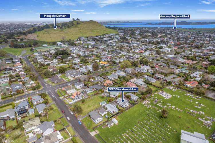 3/20 Woodward Avenue Mangere Bridge_18