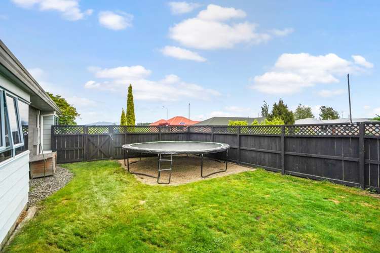 1 Caesar Roose Drive Glenview_15