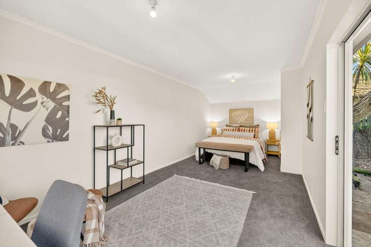 29 Neale Avenue Stoke_19
