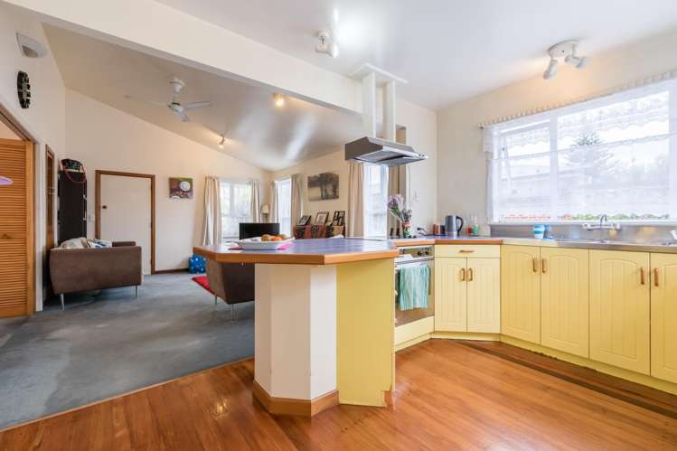 26 Yeovil Road Te Atatu Peninsula_7