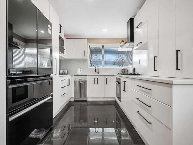 16 Antrim Place Nawton_1