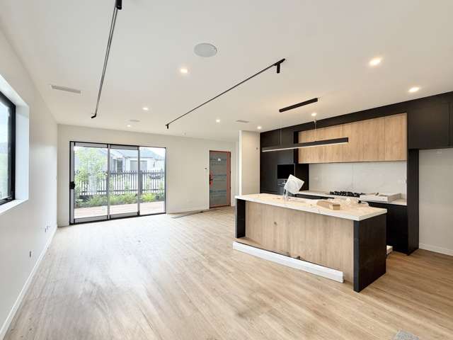 80E Tukutata Crescent Milldale_2