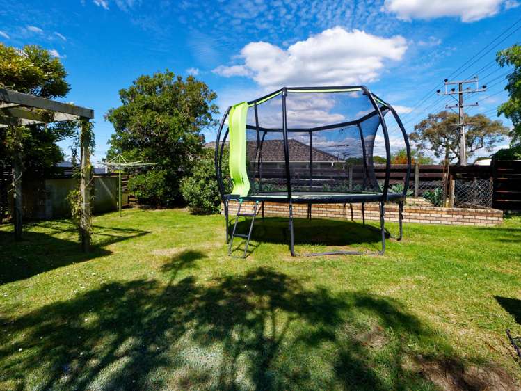 145 Tirimoana Road Te Atatu South_14