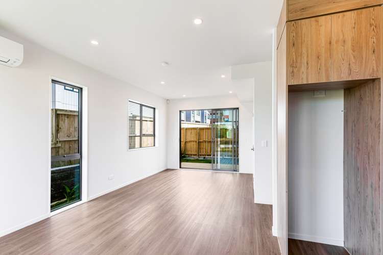 1/22 Coniston Avenue Te Atatu South_5