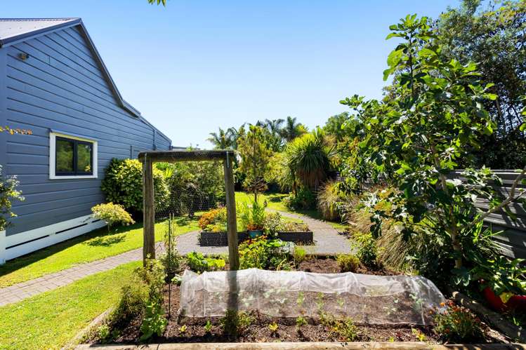 9 Allens Lane Clive_21