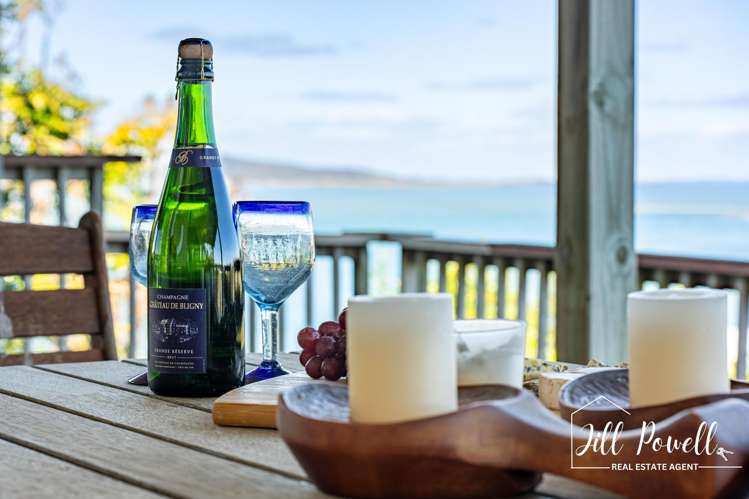 13 Moana Road Tinopai_5