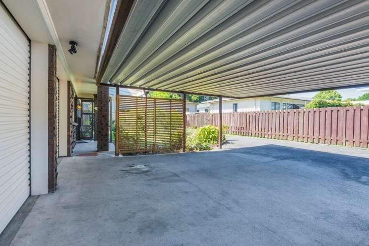 2/1a Clark Road Pahurehure_5