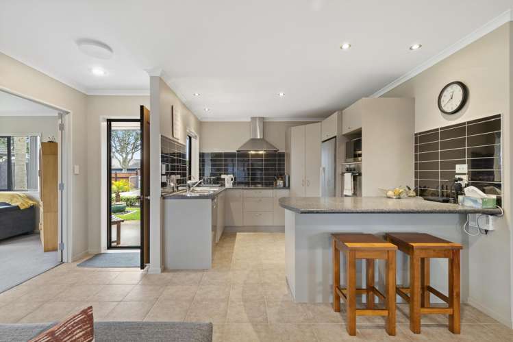 9 Woodcroft Way Pukekohe_1