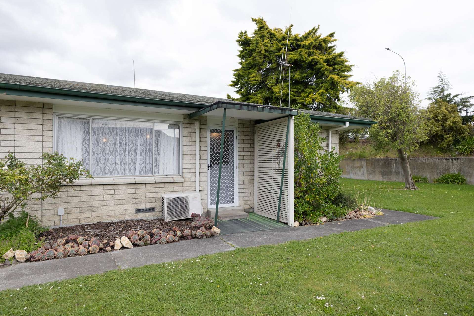 8D Seaforth Avenue Milson_0
