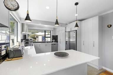 149 Stokes Valley Road_3