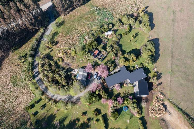 225 Whitestone Road Te Anau Surrounds_33