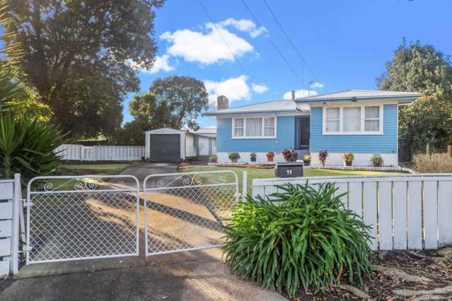 11 Leslie Place Otara_4