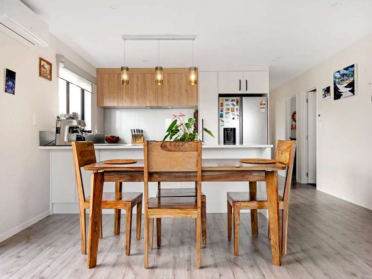 76 Accolage Boulevard Kumeu_12