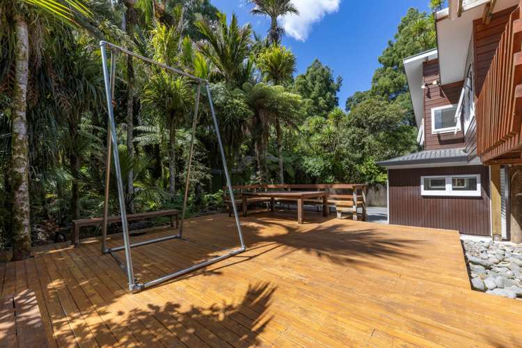 55 Bush Road Waiatarua_16