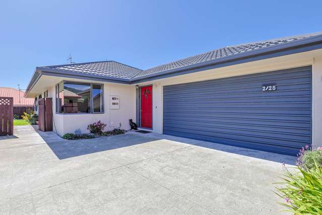 2/25 Stead Crescent Stoke_2