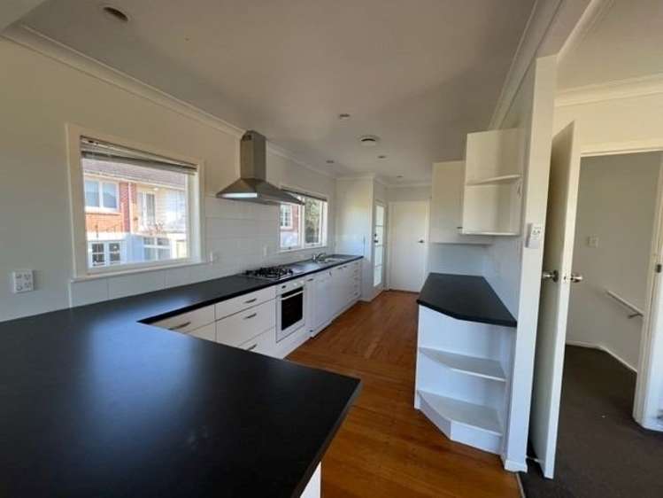 22 Tiroroa Avenue Te Atatu South_0