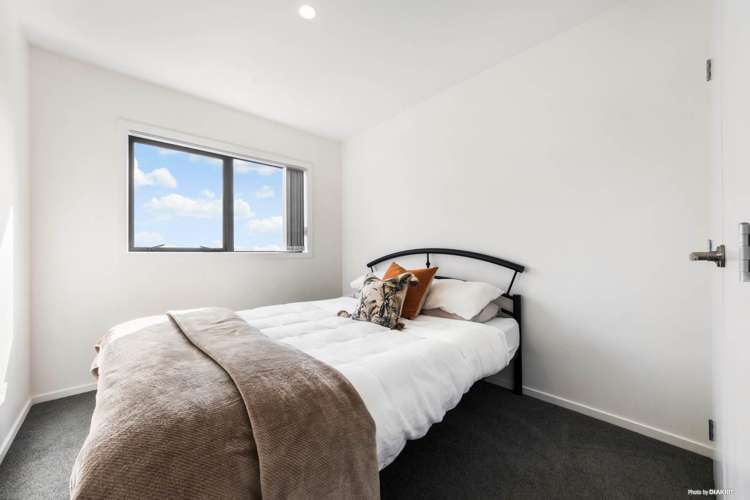 52B Arrowsmith Drive Flat Bush_11