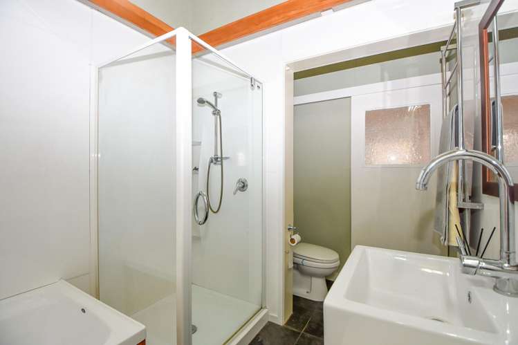 243 High Street North Carterton_15