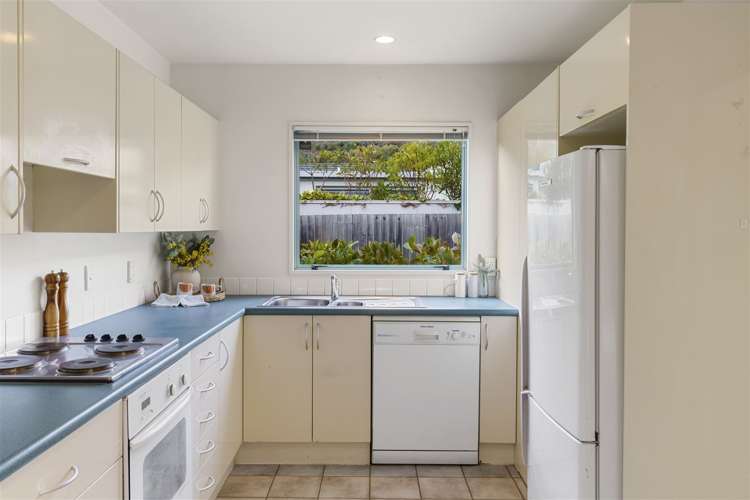 2/110 Nayland Street Sumner_10