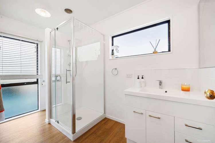 10a Forest Hill Road Henderson_13