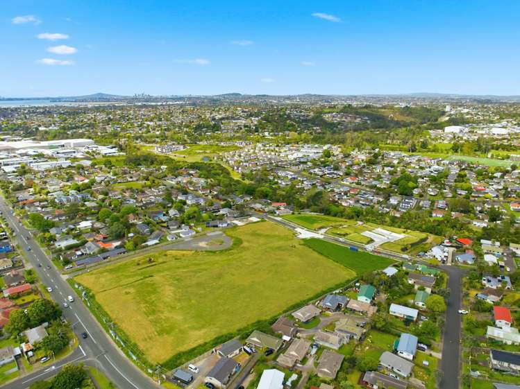 132 Bruce McLaren Road Henderson_2