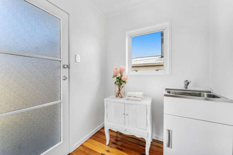 68 Webster Avenue Mount Roskill_12