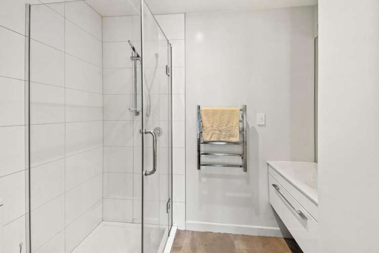 18 Patiti Parade Mangere Bridge_7