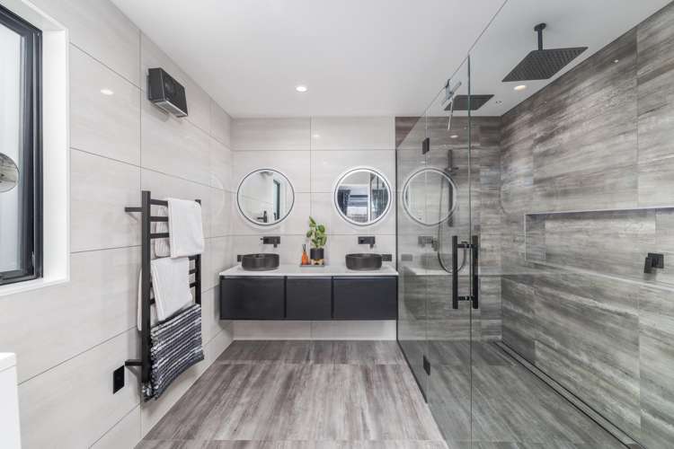 42 Selfe Crescent Burwood_12